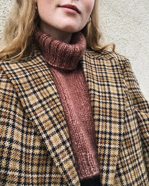 
                  
                    Saga Winter Neck
                  
                