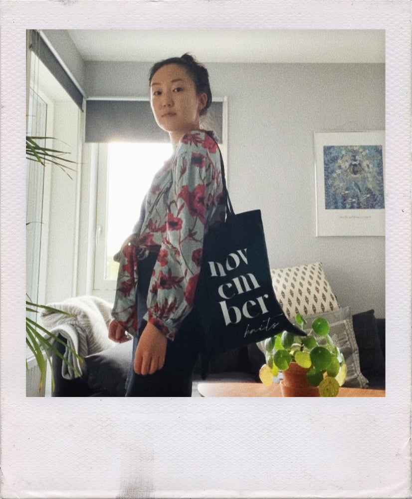 
                  
                    Totebag black
                  
                
